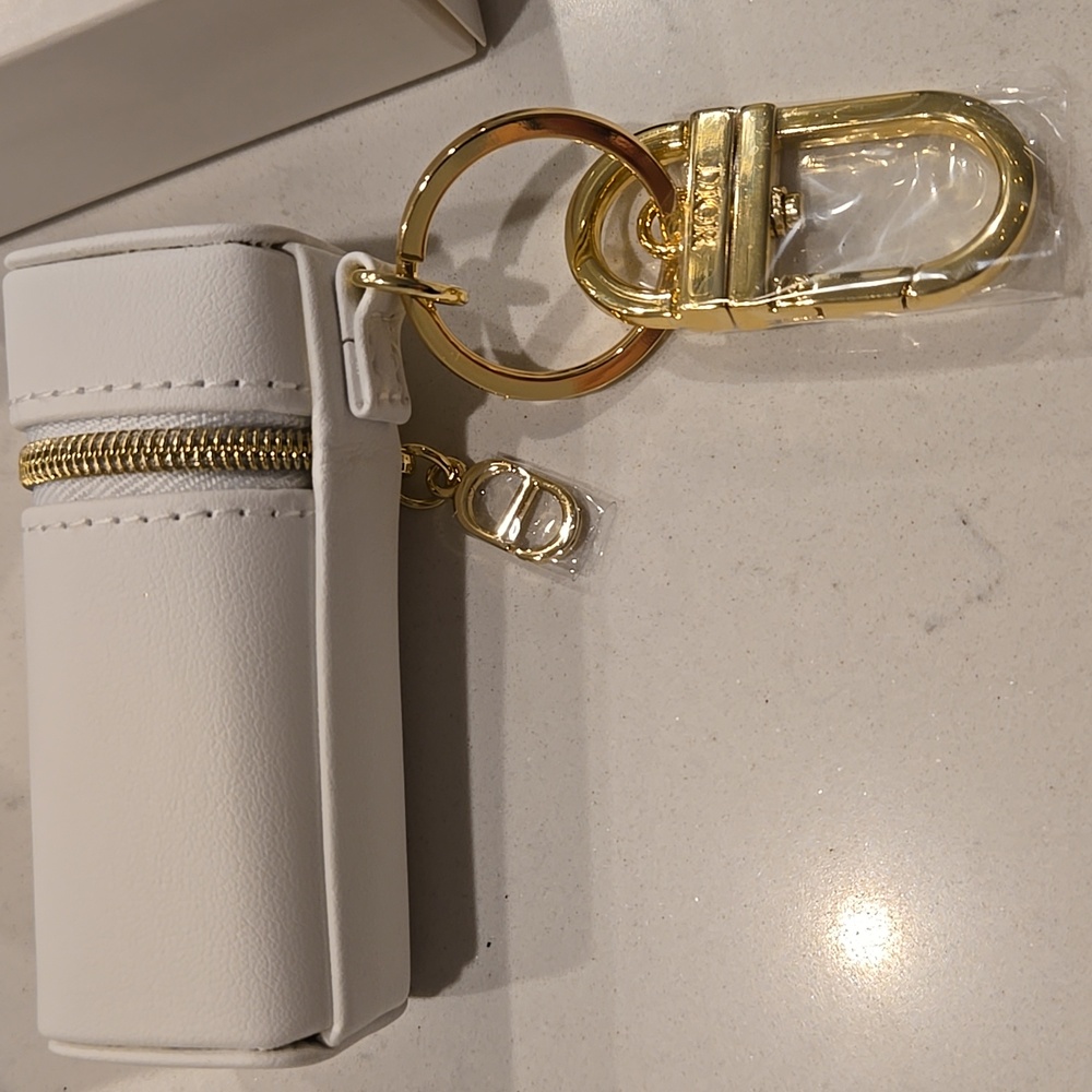 Brand New In Box Dior JADORE Holder Key Clasp Keychain Gold DIOR Jadore Holder - Picture 11 of 11
